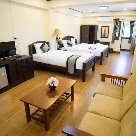 Nanbaankhun Hotel Экстерьер фото