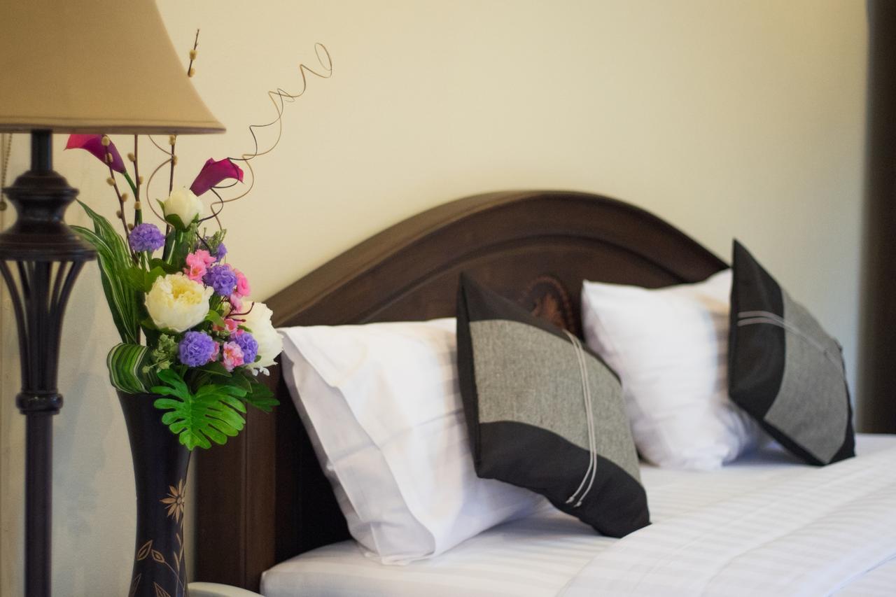 Nanbaankhun Hotel Экстерьер фото
