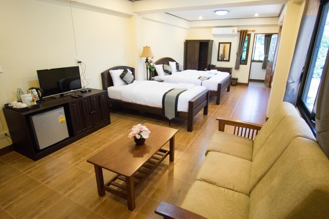Nanbaankhun Hotel Экстерьер фото