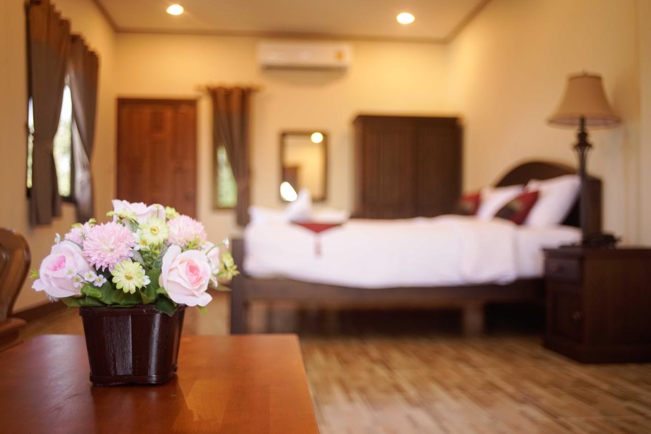 Nanbaankhun Hotel Экстерьер фото