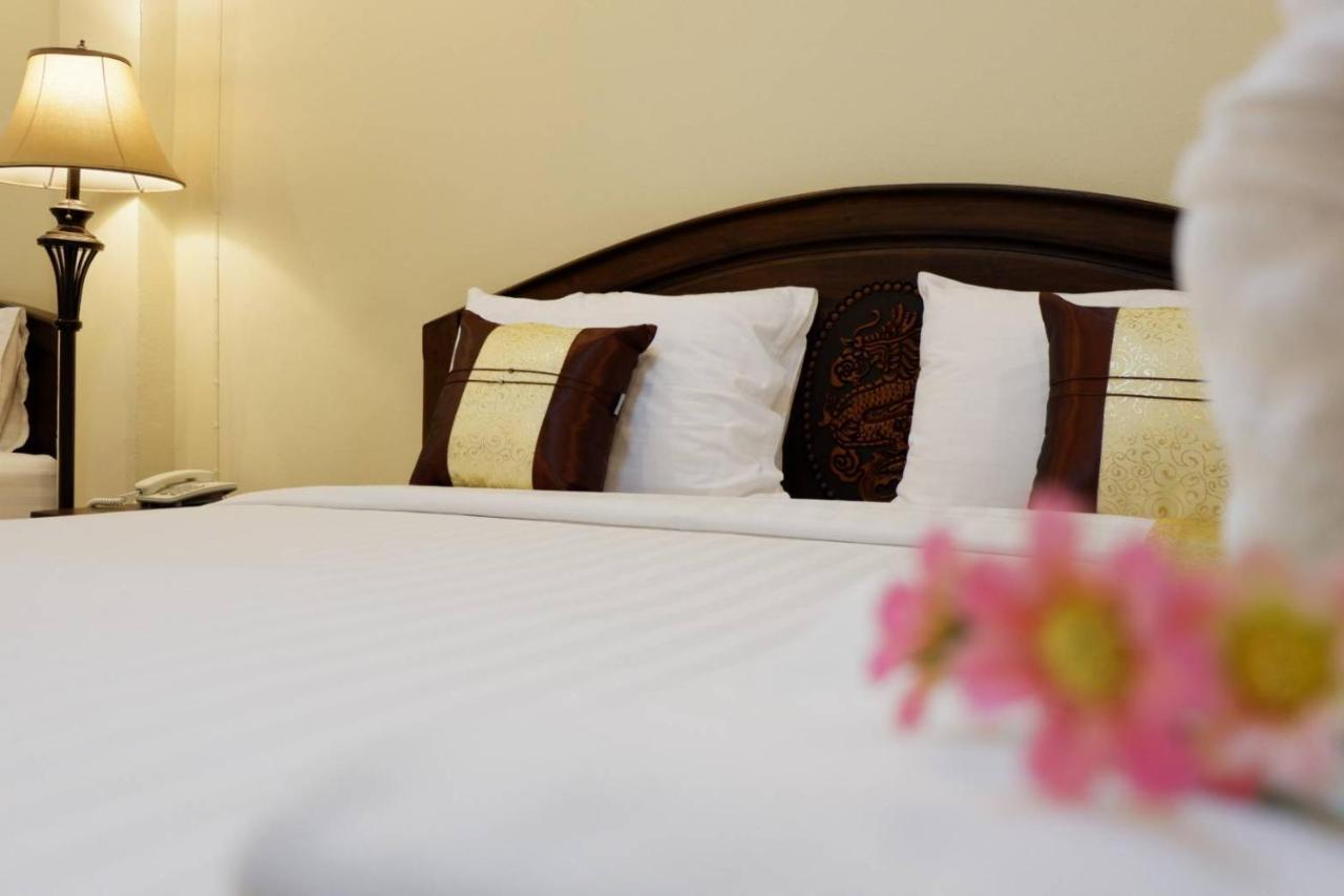Nanbaankhun Hotel Экстерьер фото