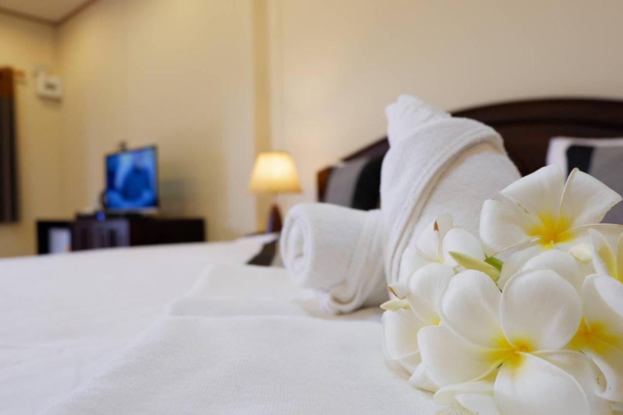 Nanbaankhun Hotel Экстерьер фото